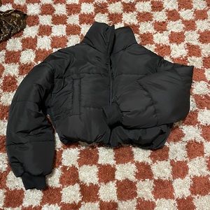 Crop puffer coat
